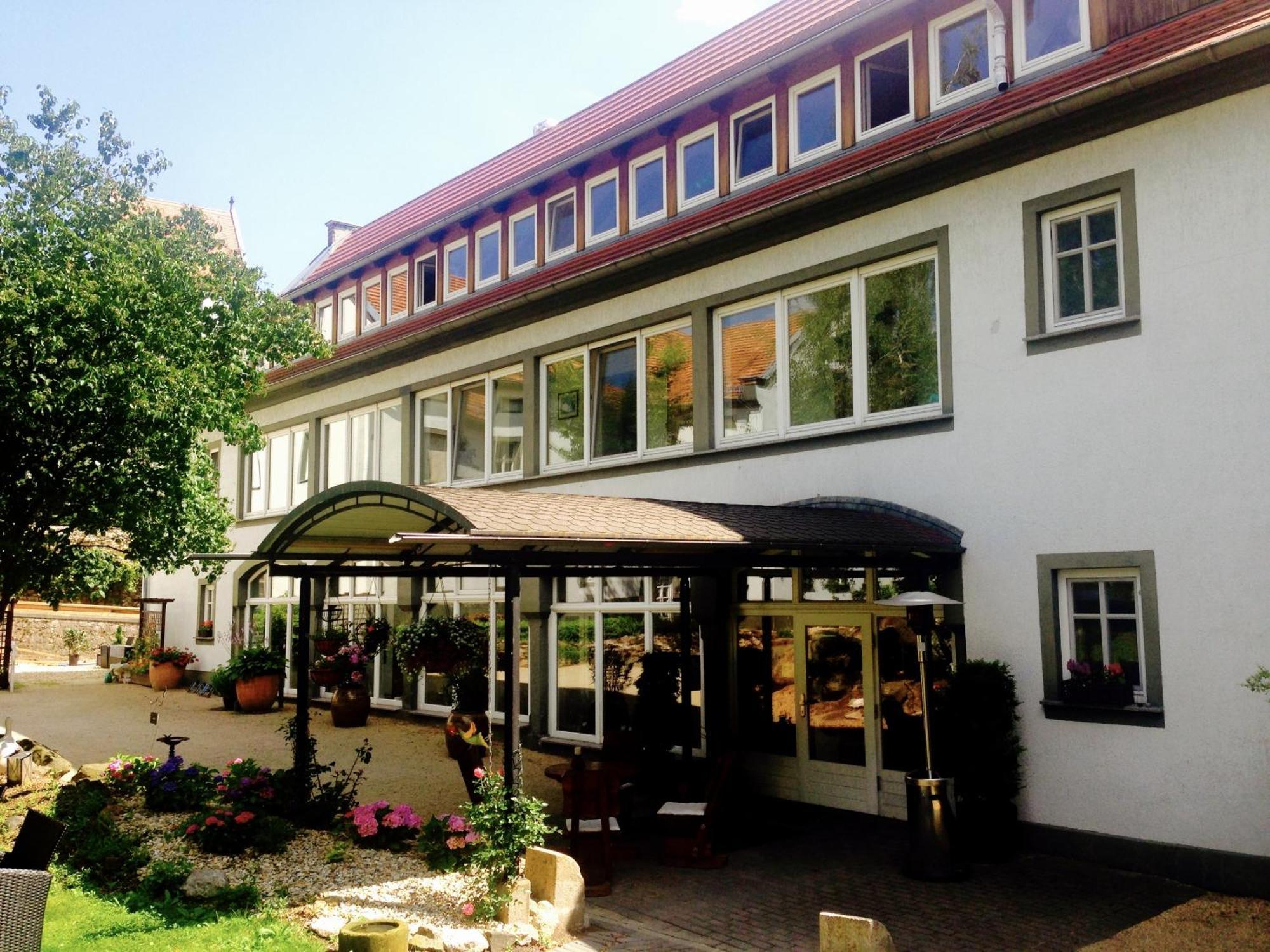 Dein Gutshof Hotel & Ferienwohnungen Герліц Екстер'єр фото