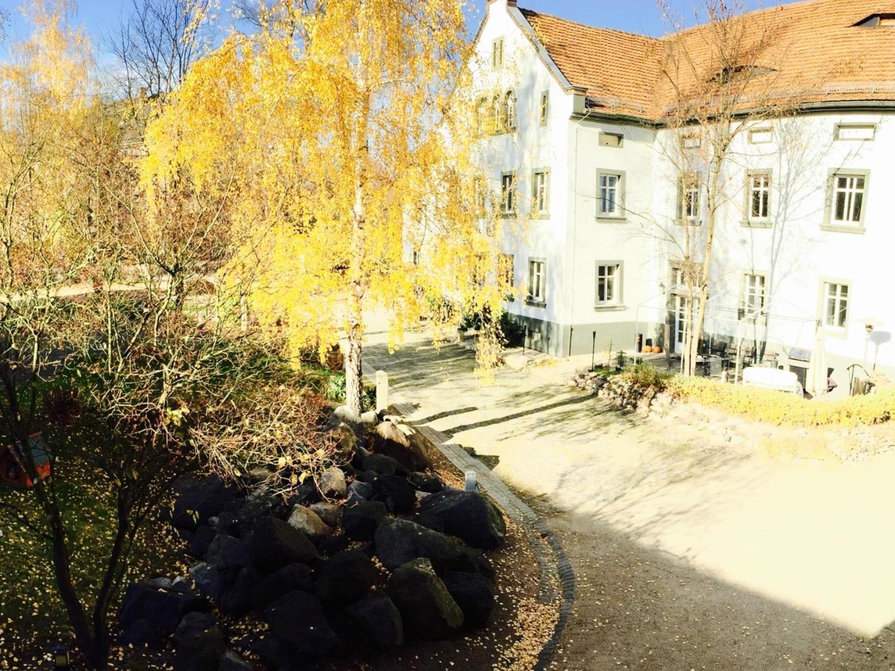Dein Gutshof Hotel & Ferienwohnungen Герліц Екстер'єр фото