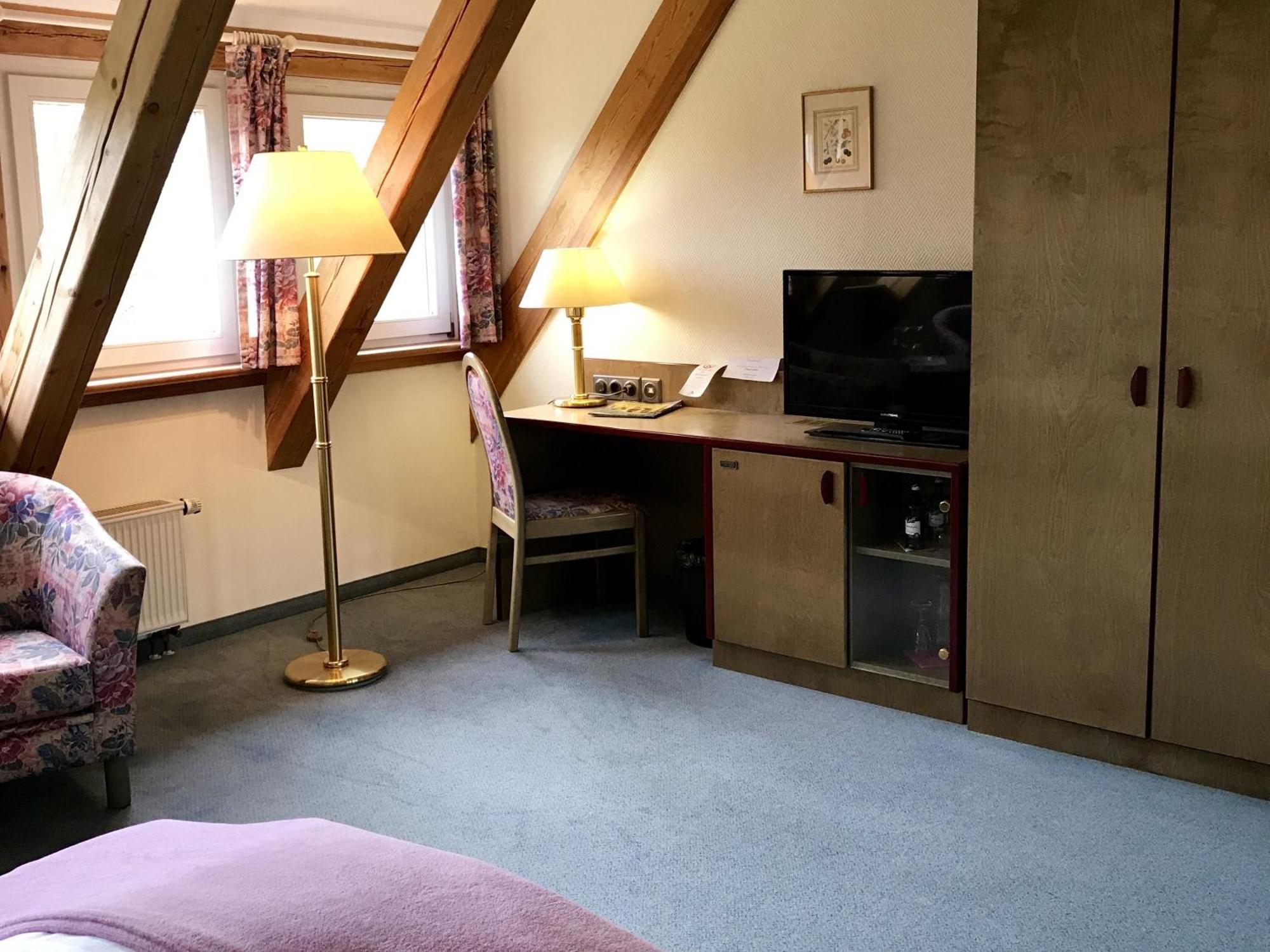 Dein Gutshof Hotel & Ferienwohnungen Герліц Номер фото